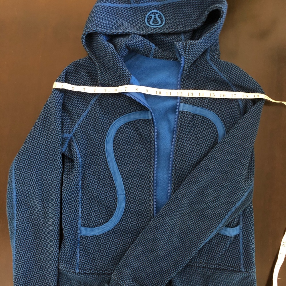 Lululemon blue zip up